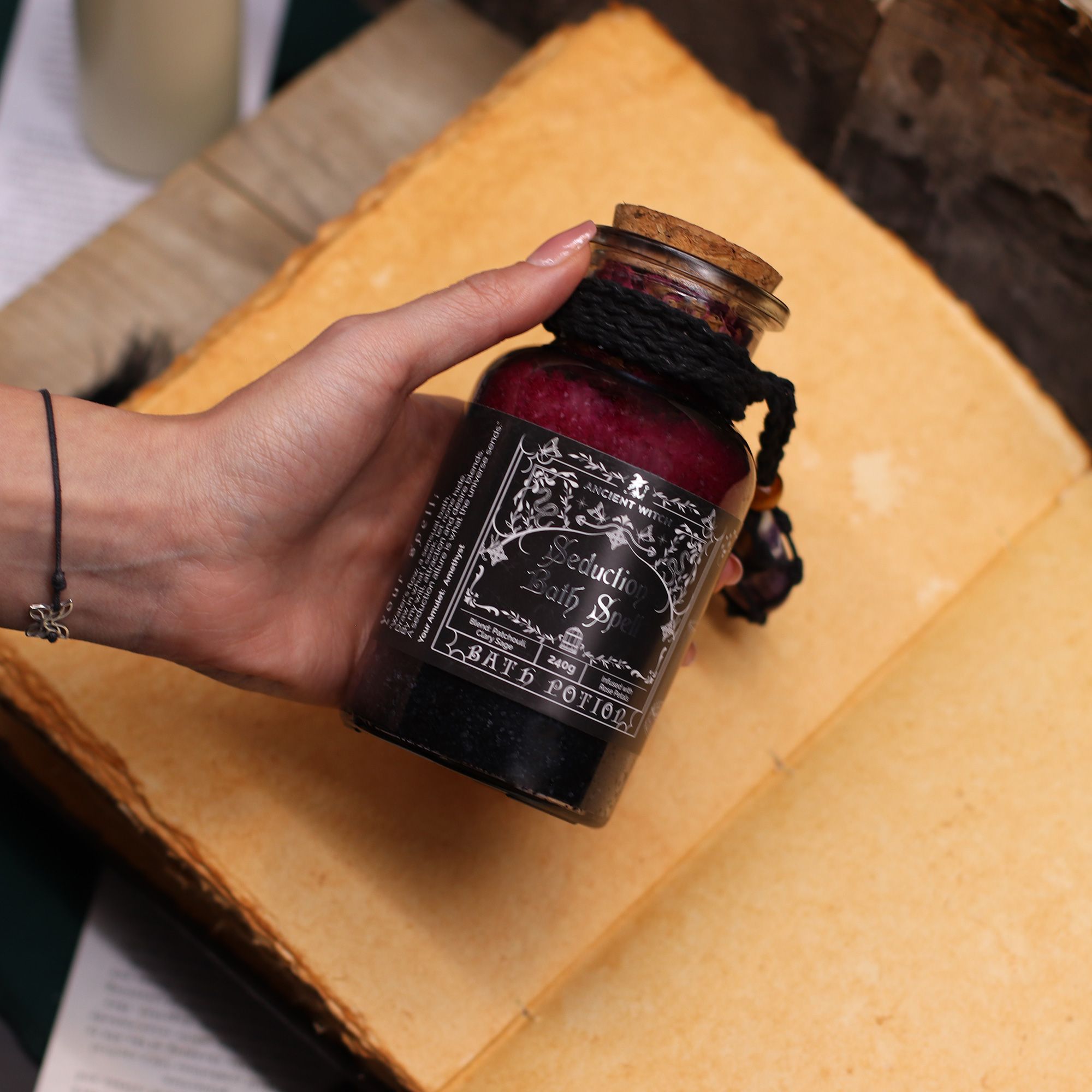 “Antica pozione da bagno incantesimo della strega & amuleto in cristallo di ametista – Seduzione” - immagine 8